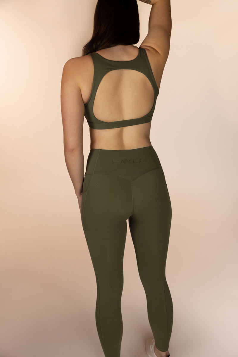 BETA TRAIL LEGGINGS | DARK MOSS